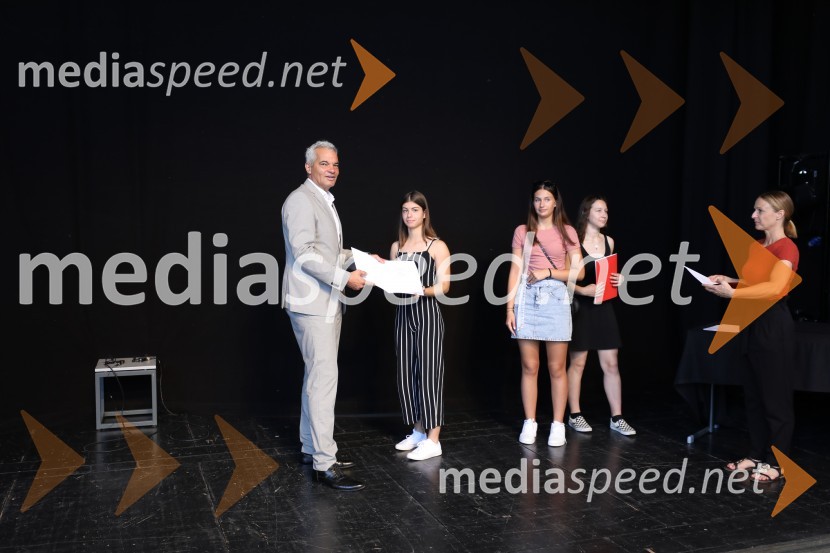  Aleksander Saša Arsenovič, župan, Mestna občina Maribor;  ... Župan MOM Saša Arsenovič podelil priznanja najuspešnejšim učencem in dijakom