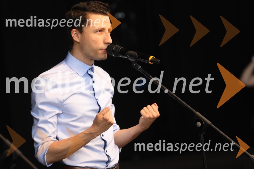 Župan MOM Saša Arsenovič podelil priznanja najuspešnejšim učencem in dijakom