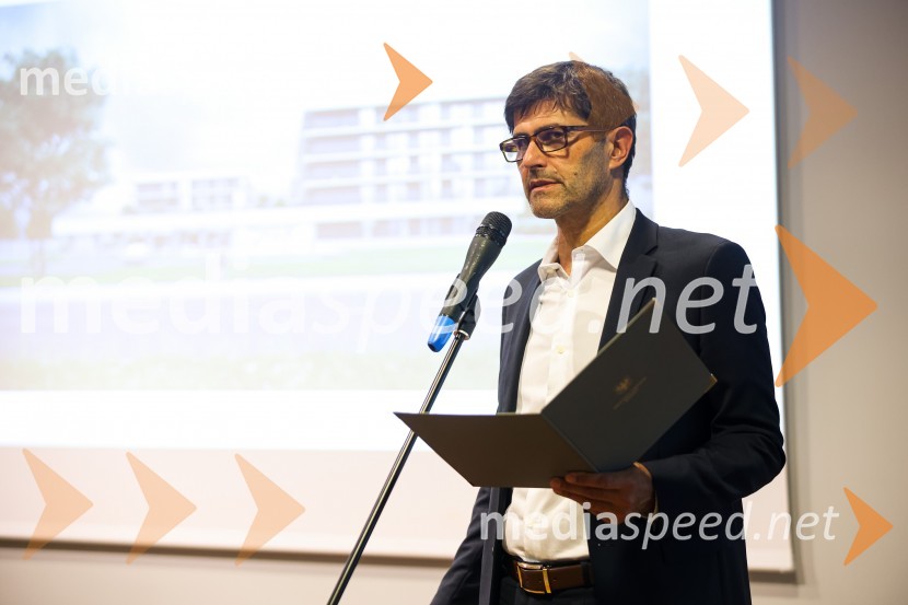  Matjaž Rakovec, župan Mestne občine KranjIzgradnja doma upokojencev Kranj, natečajne rešitve