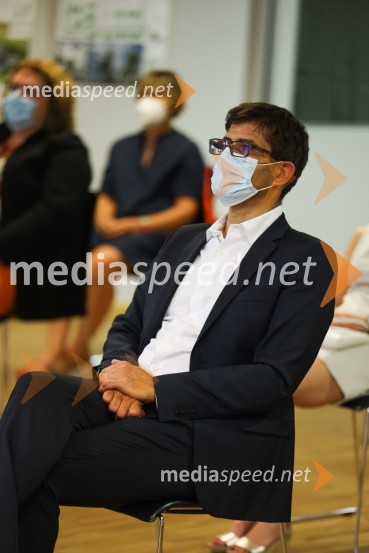  Matjaž Rakovec, župan Mestne občine KranjIzgradnja doma upokojencev Kranj, natečajne rešitve