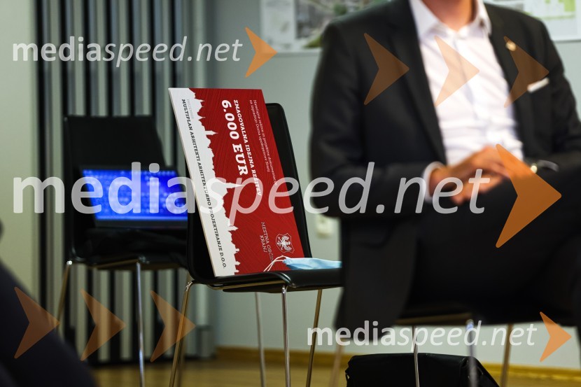 Izgradnja doma upokojencev Kranj, natečajne rešitve