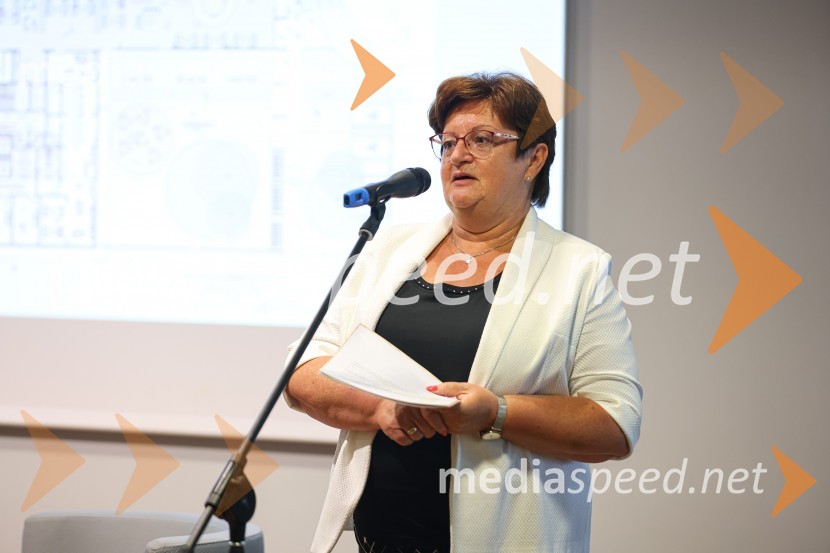 Izgradnja doma upokojencev Kranj, natečajne rešitve