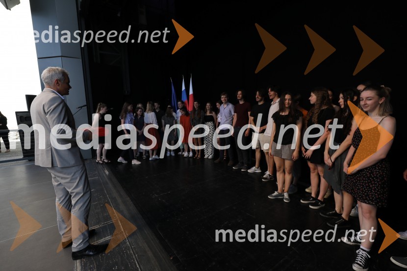 Župan MOM Saša Arsenovič podelil priznanja najuspešnejšim učencem in dijakom