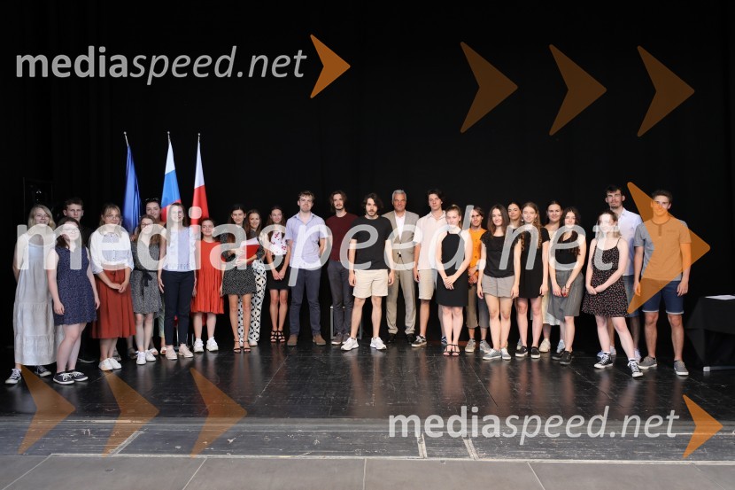 Župan MOM Saša Arsenovič podelil priznanja najuspešnejšim učencem in dijakom