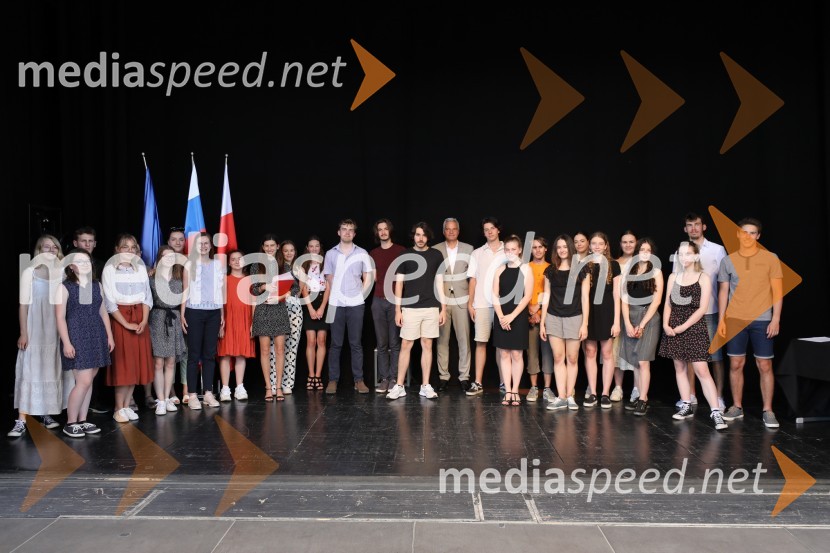 Župan MOM Saša Arsenovič podelil priznanja najuspešnejšim učencem in dijakom