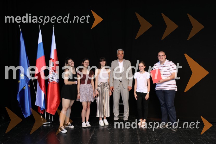 Župan MOM Saša Arsenovič podelil priznanja najuspešnejšim učencem in dijakom