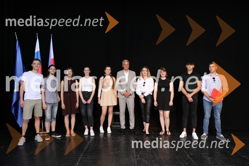 Župan MOM Saša Arsenovič podelil priznanja najuspešnejšim učencem in dijakom