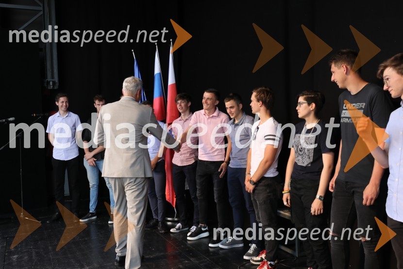 Župan MOM Saša Arsenovič podelil priznanja najuspešnejšim učencem in dijakom