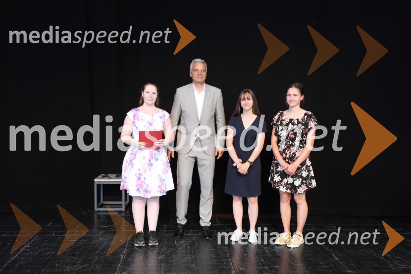 Župan MOM Saša Arsenovič podelil priznanja najuspešnejšim učencem in dijakom