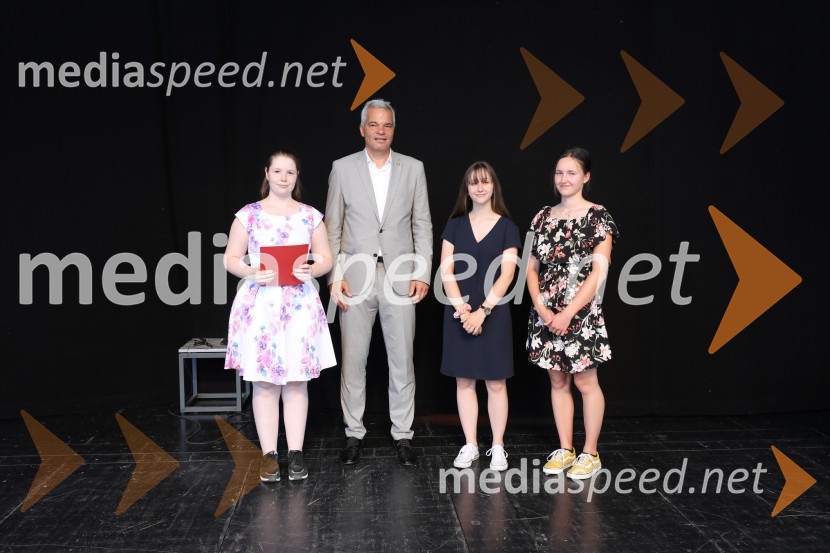 Župan MOM Saša Arsenovič podelil priznanja najuspešnejšim učencem in dijakom