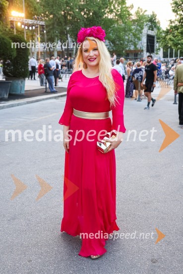  Danica Lovenjak, novinarkaPoletna noč 2021, poklon Tadeju Hrušovarju