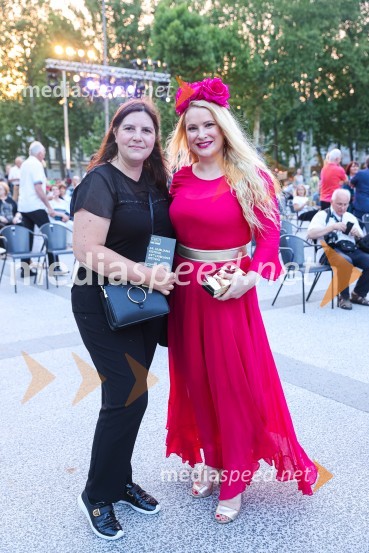  Teja Pelko, novinarka, Svet24;  Danica Lovenjak, novinarkaPoletna noč 2021, poklon Tadeju Hrušovarju