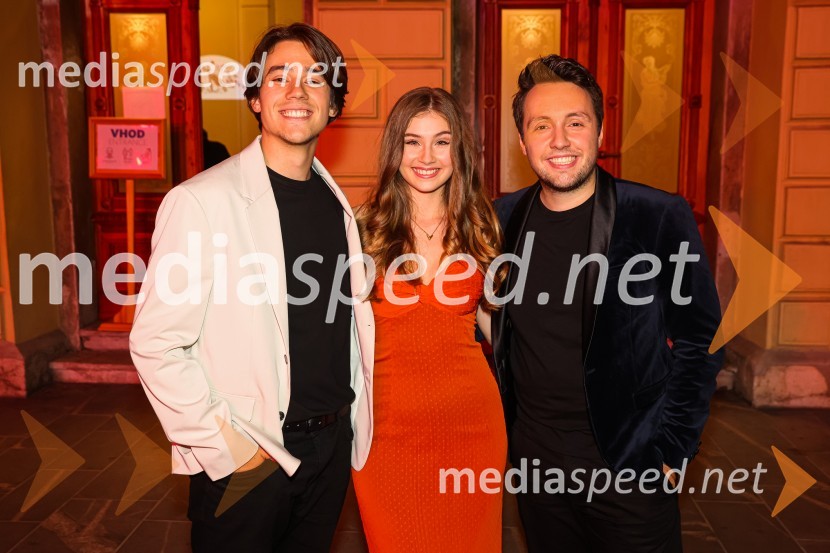  ... ;  Špela Lešnjek, pevka;  Alex Volasko, pevecPoletna noč 2021, poklon Tadeju Hrušovarju