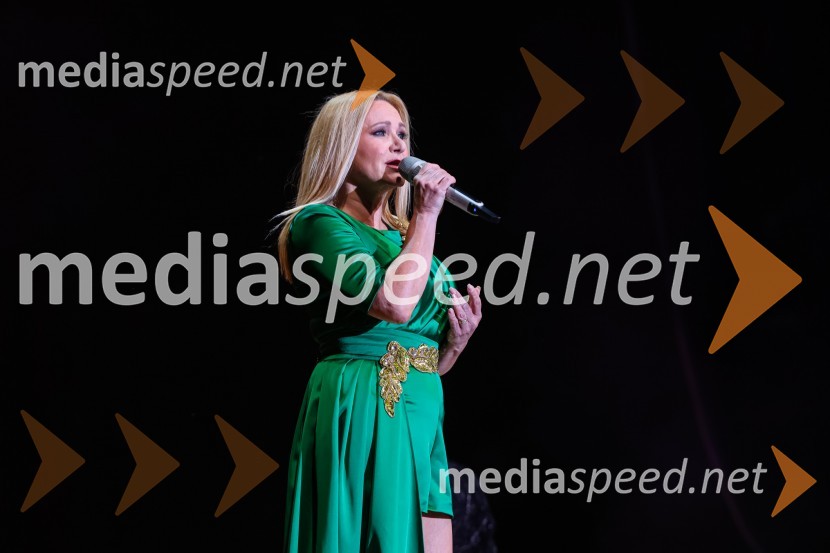  Nuša Derenda, pevkaPoletna noč 2021, poklon Tadeju Hrušovarju