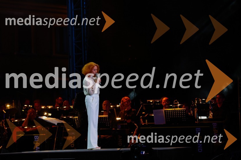  Ditka Haberl, pevkaPoletna noč 2021, poklon Tadeju Hrušovarju