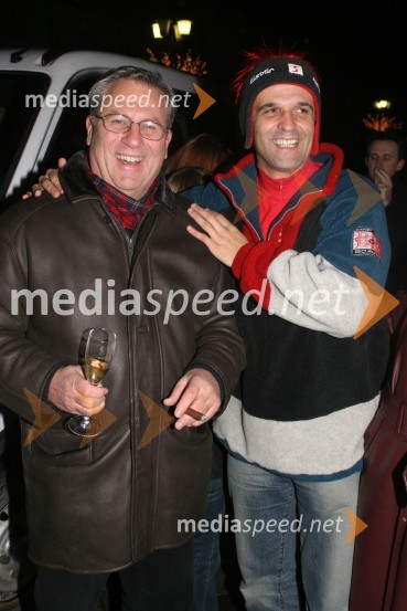 Milan Razdevšek, direktor Zavoda za turizem Maribor in Reno Čibej, skupina KingstonSilvestrovanje, Glavni trg Maribor