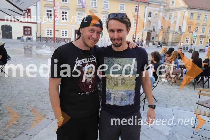  Marko Soršak-Soki, bobnar, skupina Elvis Jackson;  Jure Kopušar, igralecFestival Lent 2021, otvoritev