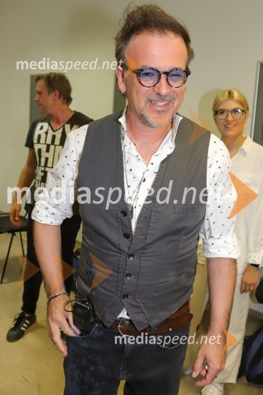  Zlatan Stipišić - Gibonni, pevecFestival Lent 2021, otvoritev