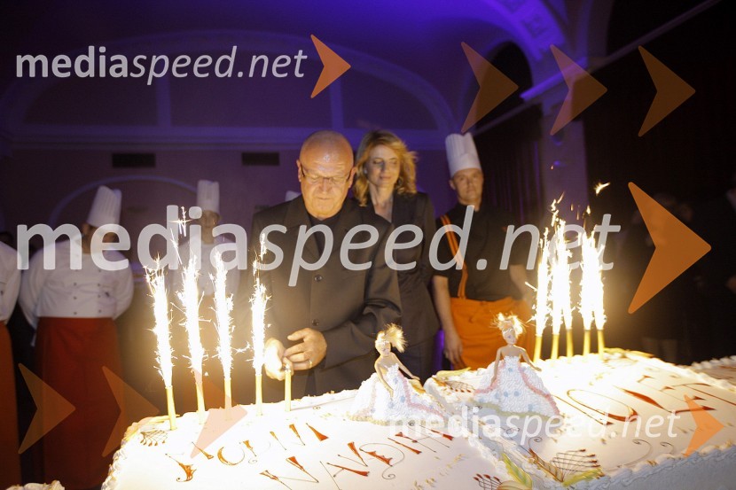 Edi Kužner, strokovni učitelj SŠ za gostinstvo in turizem CeljeModni navdihi, gala modna revija ob 10. obletnici