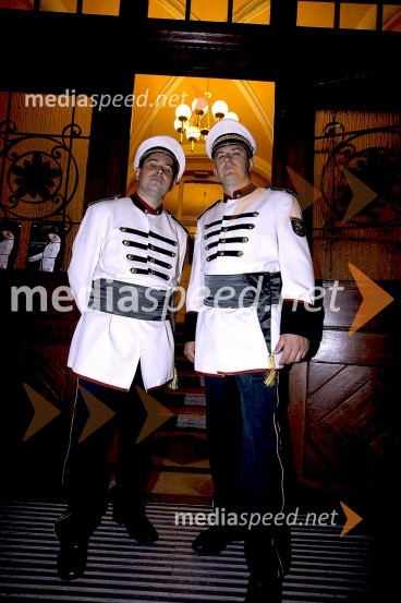 Modna revijaModni navdihi, gala modna revija ob 10. obletnici