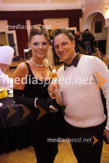 Nataša Dobelšek, novinarka in manekenka in Marjan Breček, komercialistModni navdihi, gala modna revija ob 10. obletnici