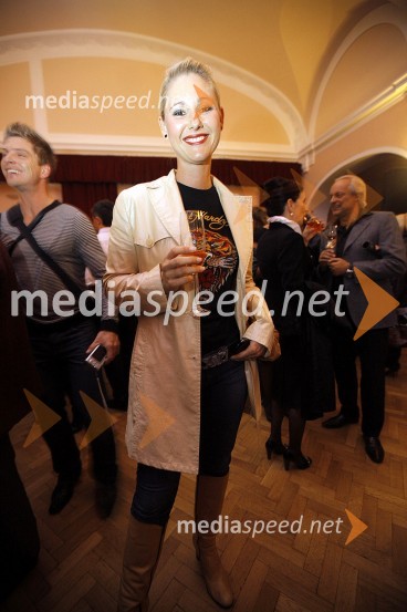 Katja Jevšek, vremenarka na Pop TVModni navdihi, gala modna revija ob 10. obletnici