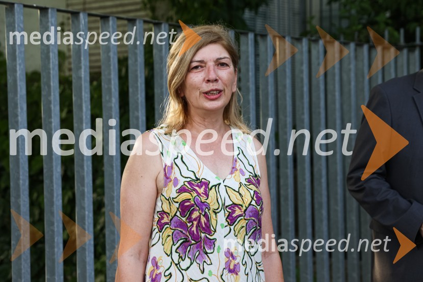  Olga  Pejović, predstavnica za odnose z javnostmi, GeneraliFranc Novinc, razstava Harmonija barvne uglašenosti, Generali galerija