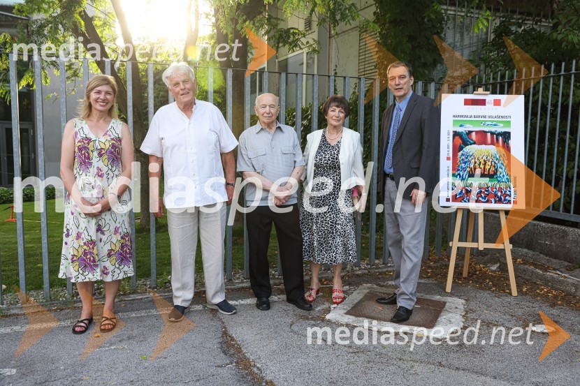  Olga  Pejović, predstavnica za odnose z javnostmi, Generali;  Aleksander  Bassin, muzejski svetnik;  Franc Novinc, umetnik;  Gabrijela Demšar;  Matija Šenk, član uprave, GeneraliFranc Novinc, razstava Harmonija barvne uglašenosti, Generali galerija