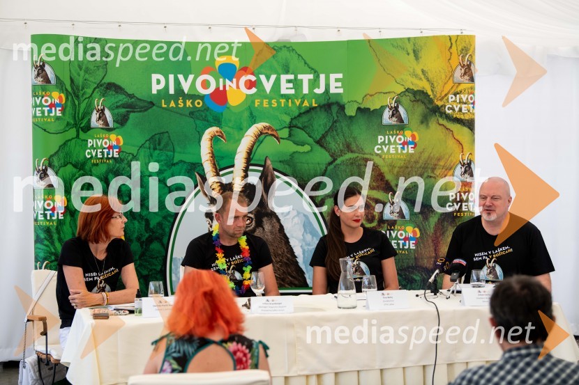  Darinka Pavlič Kamien, strokovnjakinja za komuniciranje;  Urban Kramberger, manager blagovne skupine, Pivovarna Laško Union;  Tina Belej, STIK Laško, direktorica;  Urban Centa, programski direktor festivala Pivo in cvetje LaškoPivo in cvetje 2021, novinarska konferenca pred festivalom