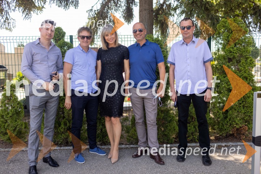  ... ;  ... ; mag. Lidija Pliberšek, direktorica Pogrebnega podjetje Maribor d.d., direktorica Javni Holding Maribor, predsednica ASCE, ;  ... ;  ... Otvoritev Poslovilne dvorane na Pokopališču Pobrežje