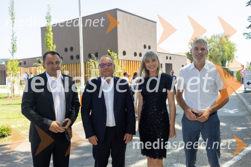  ... ;  ... ; mag. Lidija Pliberšek, direktorica Pogrebnega podjetje Maribor d.d., direktorica Javni Holding Maribor, predsednica ASCE, ;  ... Otvoritev Poslovilne dvorane na Pokopališču Pobrežje