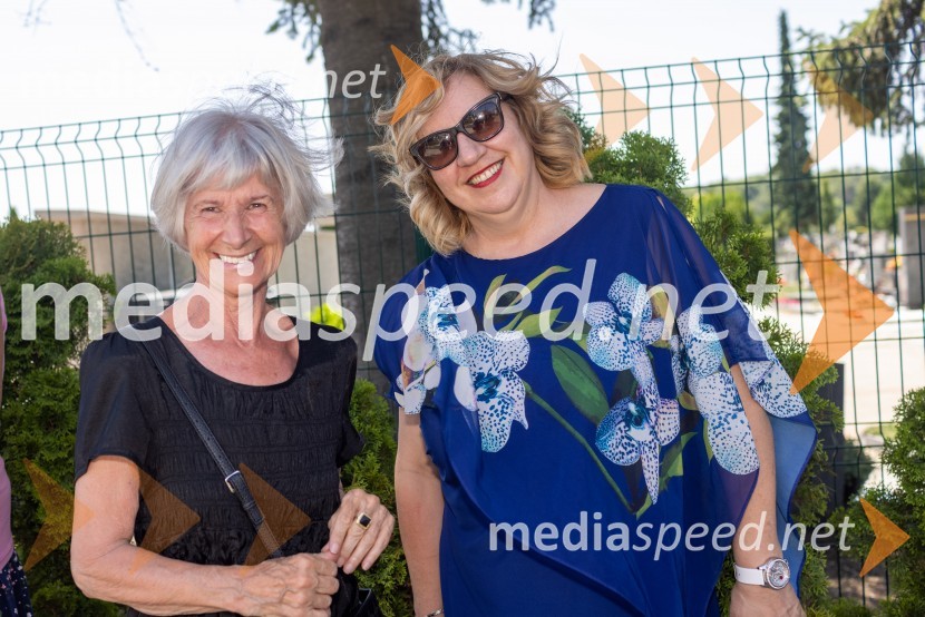  ... ;  Ksenija  Gajić, vodja cvetličarne AralijaOtvoritev Poslovilne dvorane na Pokopališču Pobrežje