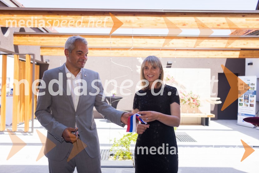  Aleksander Saša Arsenovič, župan, Mestna občina Maribor; mag. Lidija Pliberšek, direktorica Pogrebnega podjetje Maribor d.d., direktorica Javni Holding Maribor, predsednica ASCE, Otvoritev Poslovilne dvorane na Pokopališču Pobrežje