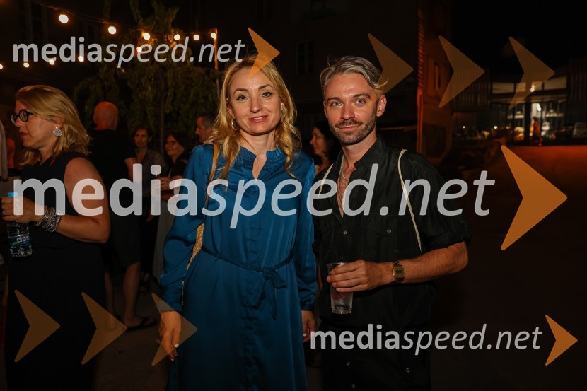 Hlapci, premiera Slovenskega mladinskega gledališča