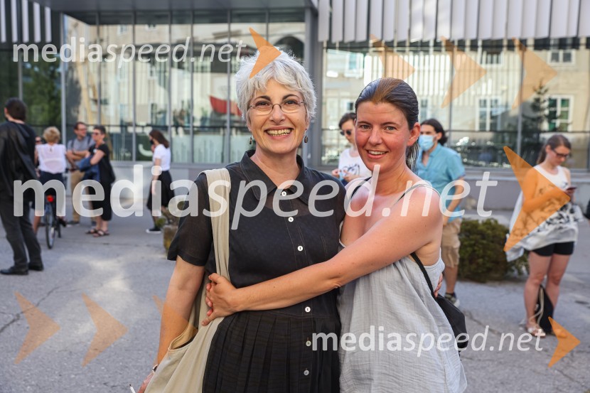 Hlapci, premiera Slovenskega mladinskega gledališča