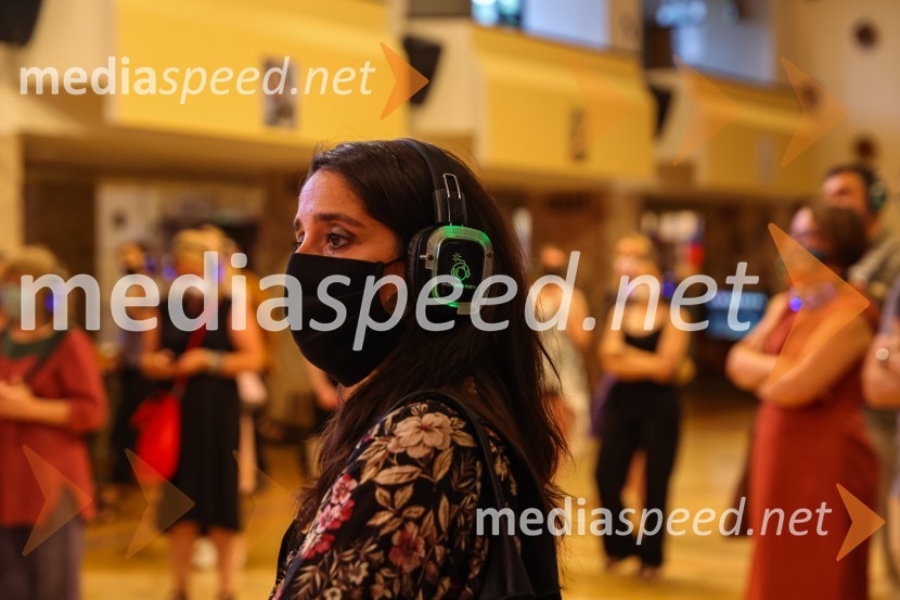 Hlapci, premiera Slovenskega mladinskega gledališča