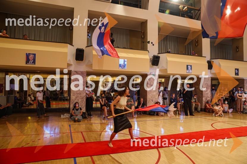  Daša Doberšek, igralkaHlapci, premiera Slovenskega mladinskega gledališča