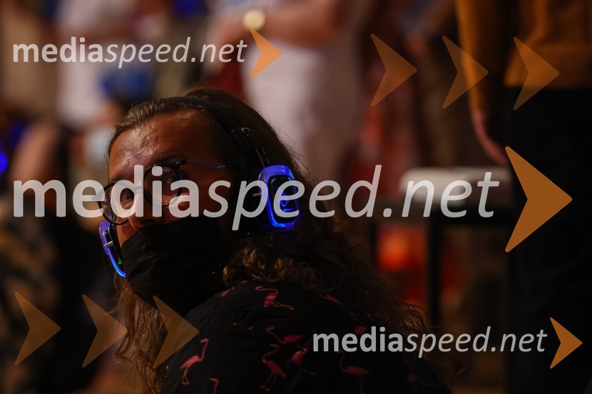 Hlapci, premiera Slovenskega mladinskega gledališča