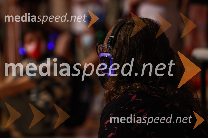 Hlapci, premiera Slovenskega mladinskega gledališča