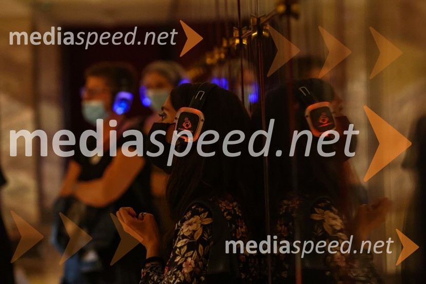 Hlapci, premiera Slovenskega mladinskega gledališča