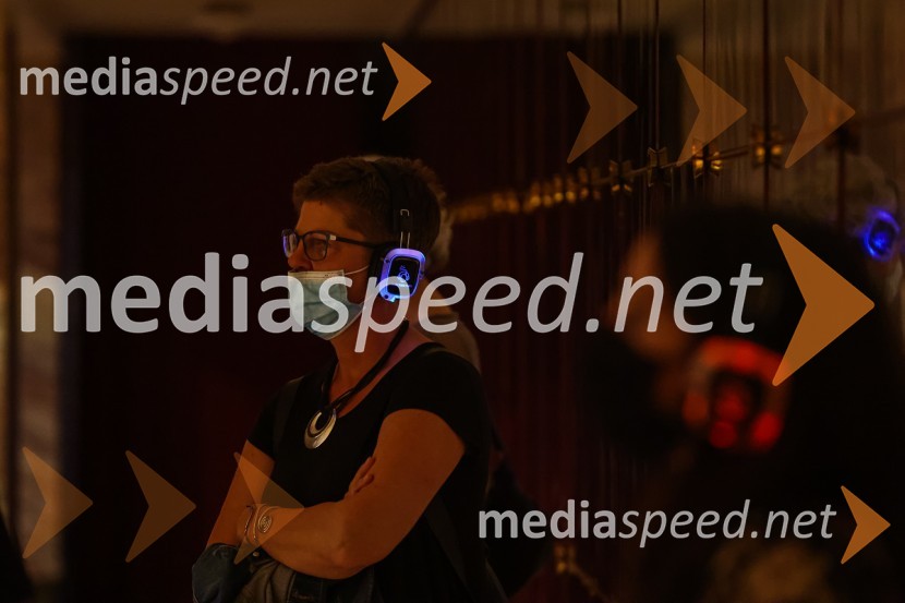 Hlapci, premiera Slovenskega mladinskega gledališča