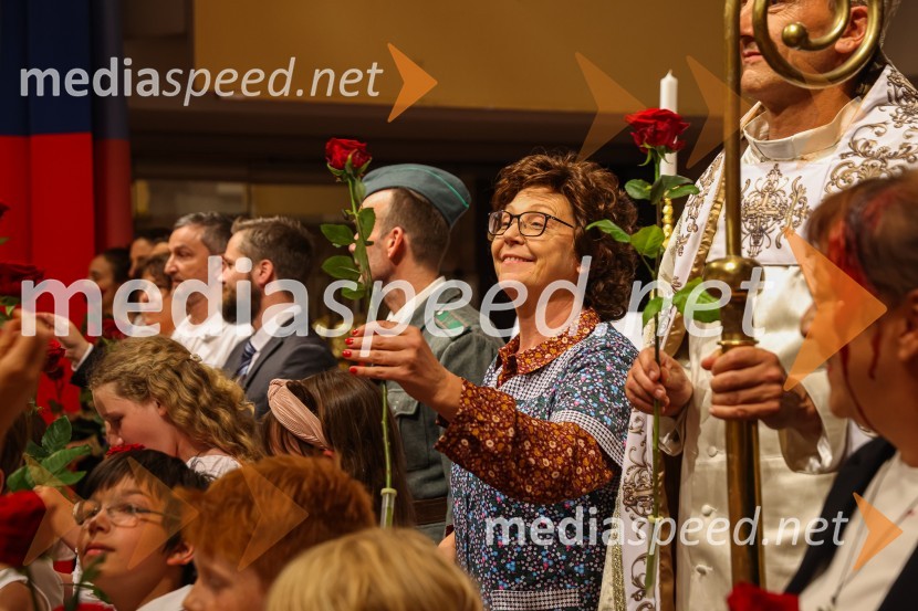 Hlapci, premiera Slovenskega mladinskega gledališča