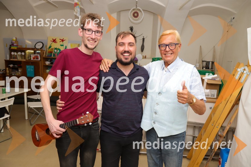  ... ;  ... ;  Vinko Šimek, komikFestival Lent 2021, 5. dan, Peter Lovšin in standup Vinko Šimek ter John Denhof