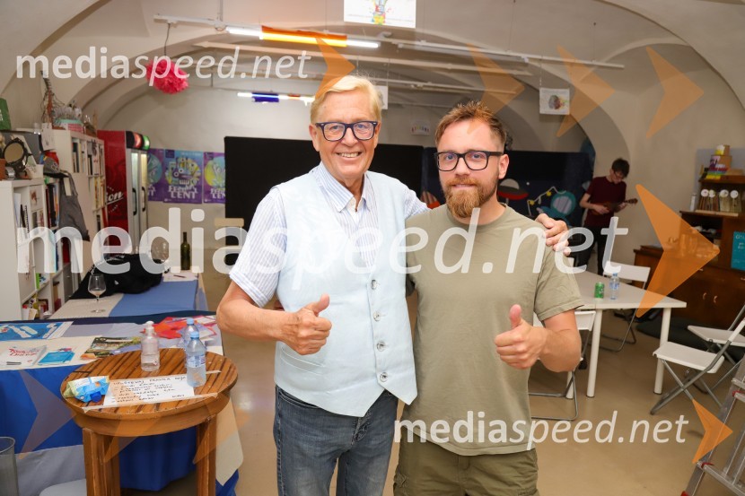 Vinko Šimek, komik;  ... Festival Lent 2021, 5. dan, Peter Lovšin in standup Vinko Šimek ter John Denhof