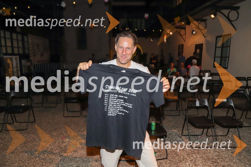  John Denhof, predsednik uprave NKBMFestival Lent 2021, 5. dan, Peter Lovšin in standup Vinko Šimek ter John Denhof