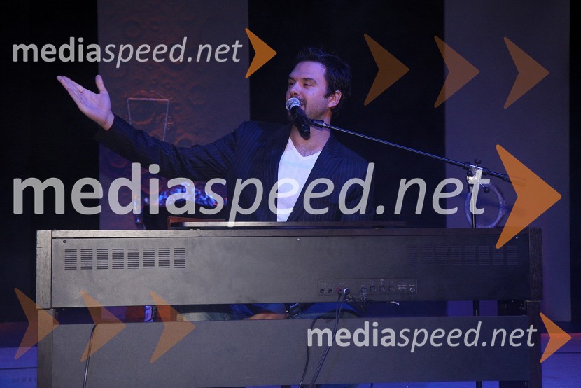 Petar Grašo, hrvaški pevecMondeno v Mondu - modna revija