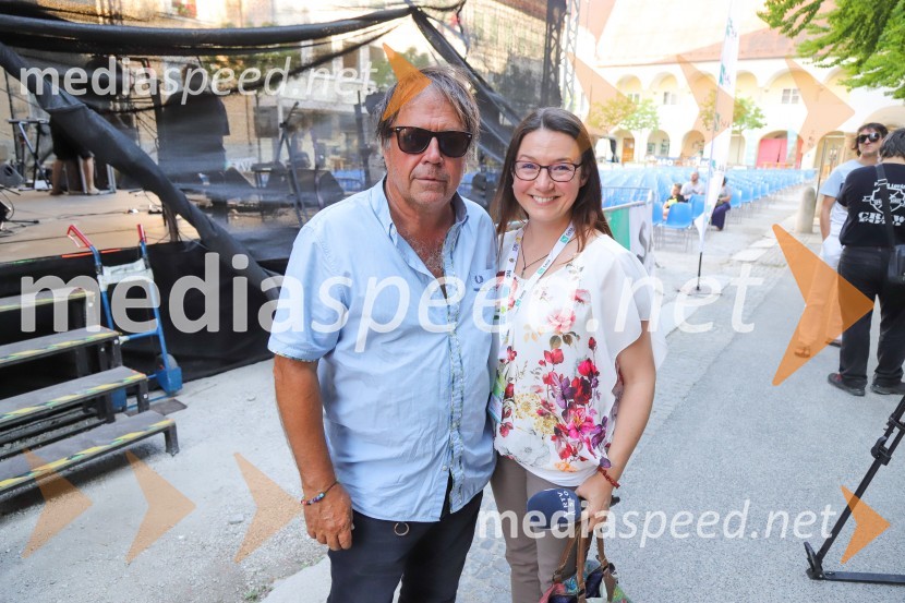  Peter Lovšin - Pero, pevec;  ... Festival Lent 2021, 5. dan, Peter Lovšin in standup Vinko Šimek ter John Denhof