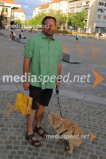  Borut Ambrožič, nekdanji poslanec DZ, podpredsednik Medgeneracijskega humanitarnega društva za pomoč osebam s posebnimi potrebami-Veliko srceFestival Lent 2021, 6. dan, Big Foot Mama