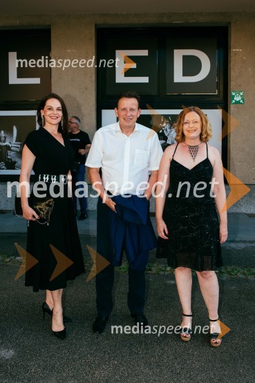  ... ;  ... ; mag. Tina Kosi, upravnica SLG Celje29. festival Dnevi komedije, zaključek in podelitev nagrad