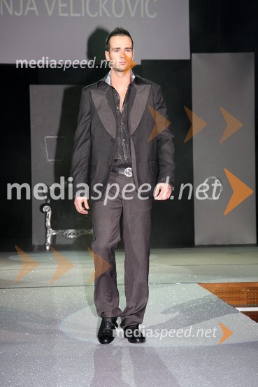 Gašper Grošelj, manekenMondeno v Mondu - modna revija